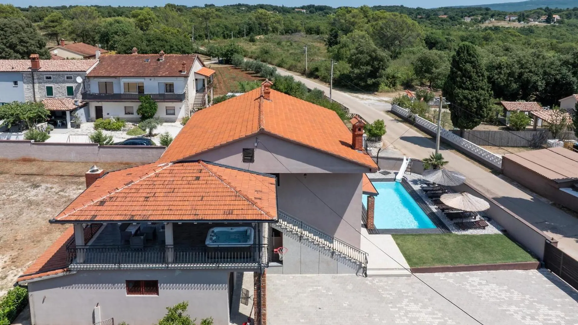 Villa Pupos Mit Privatem Pool, Whirlpool Und Sauna Barban Croatia