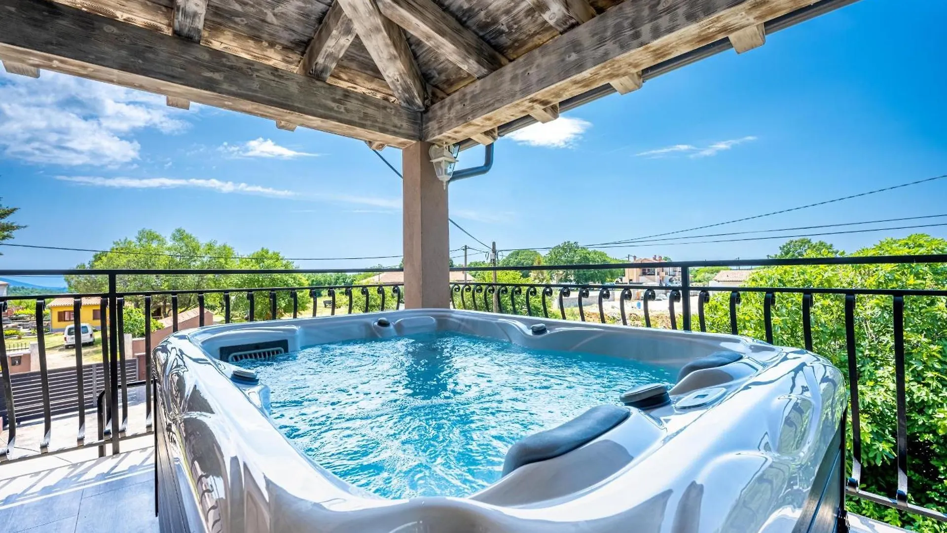 Villa Pupos Mit Privatem Pool, Whirlpool Und Sauna Barban