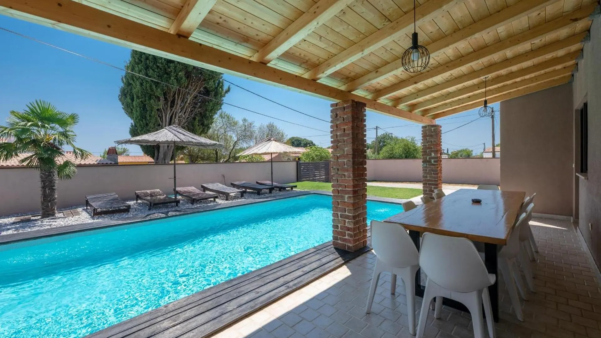 Holiday home Villa Pupos Mit Privatem Pool, Whirlpool Und Sauna Barban Croatia